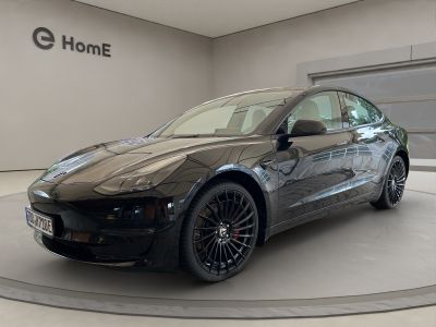 Tesla Model 3 Bild von FAAREN